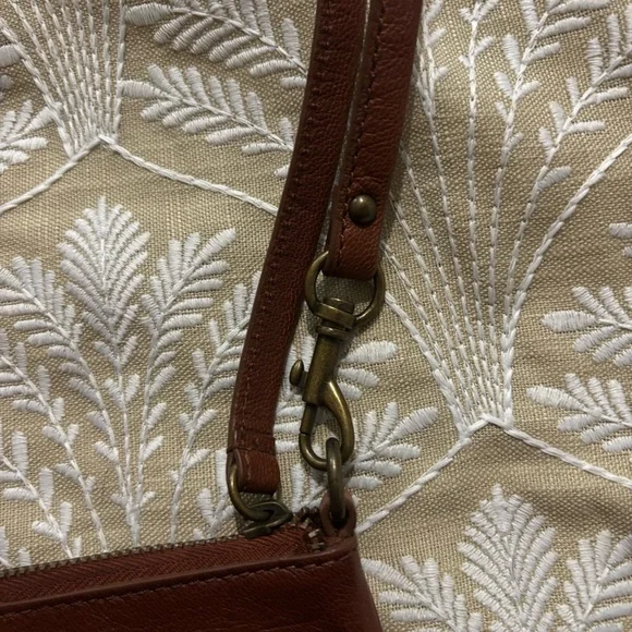 Frye Melissa Cognac Leather Wristlet - Picture 8 of 11